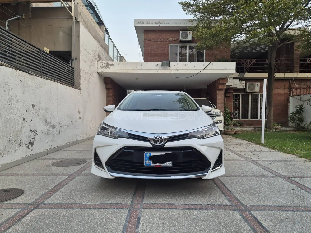 Toyota Corolla 2021 for Sale in Lahore Image-1