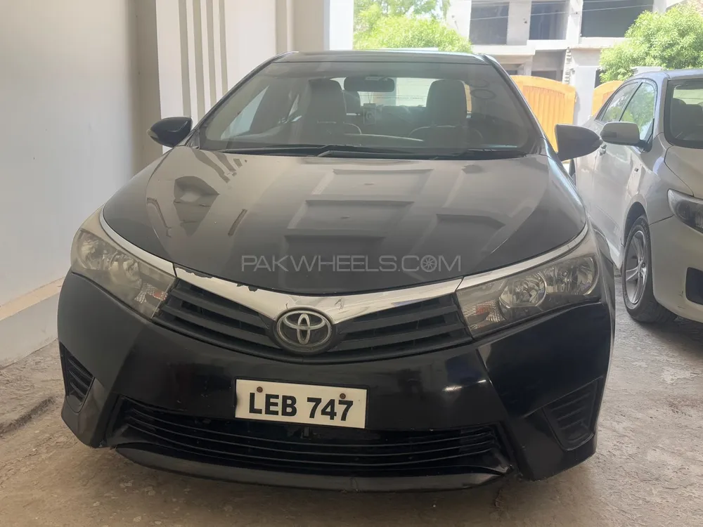 Toyota Corolla 2015 for Sale in Sargodha Image-1