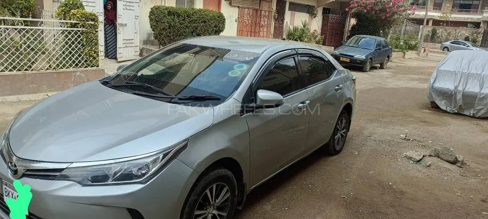 Toyota Corolla 2017 for Sale in Karachi Image-1