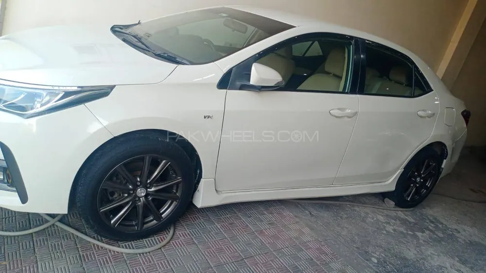 Toyota Corolla 2018 for Sale in D.G.Khan Image-1