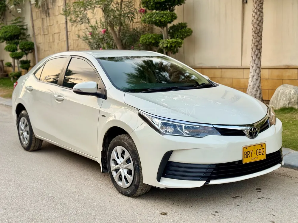 Toyota Corolla 2020 for Sale in Karachi Image-1