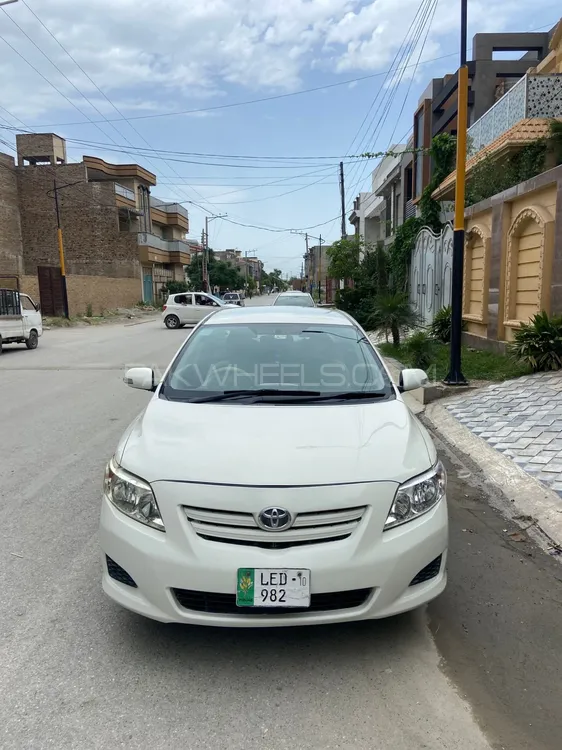 Toyota Corolla 2010 for Sale in Peshawar Image-1