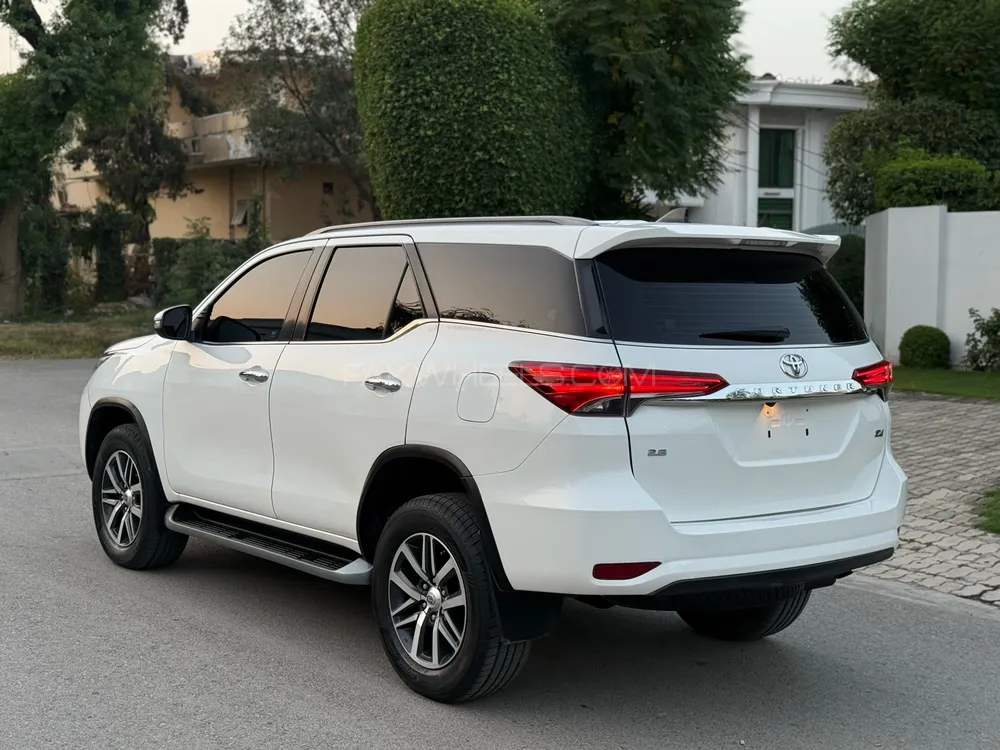 Toyota Fortuner 2021 for Sale in Islamabad Image-1
