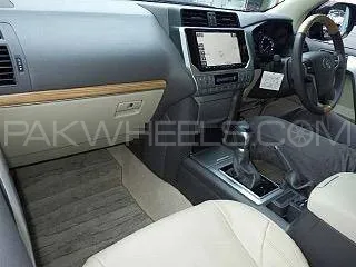 Toyota Prado 2019 for Sale in Mardan Image-1