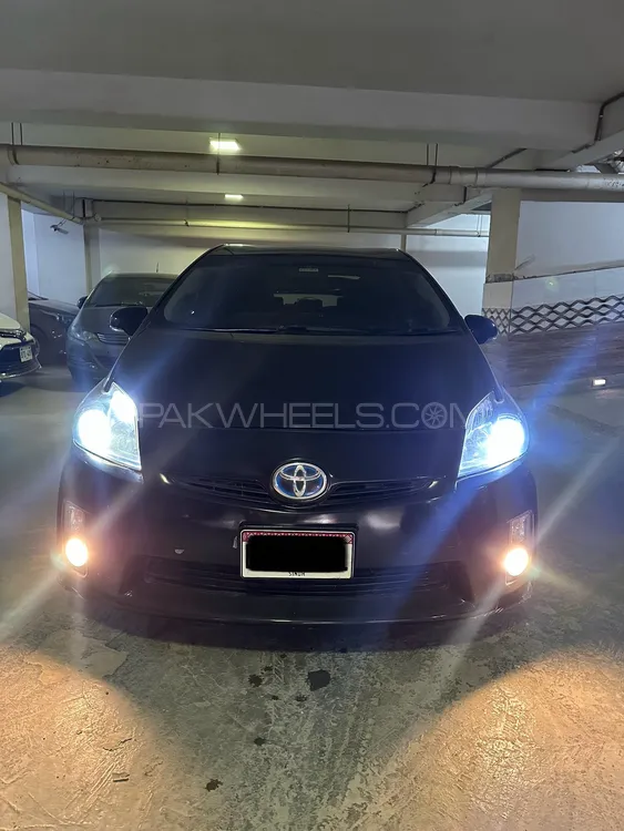 Toyota Prius 2011 for Sale in Karachi Image-1