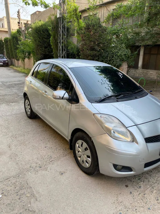 Toyota Vitz 2009 for Sale in Peshawar Image-1