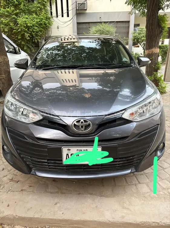 Toyota Yaris Sedan 2021 for Sale in Lahore Image-1