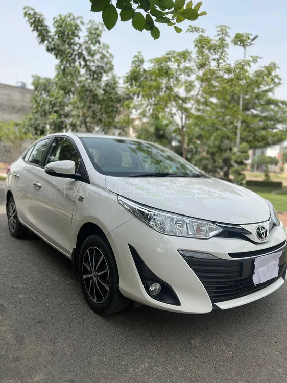 Toyota Yaris Sedan 2022 for Sale in Lahore Image-1