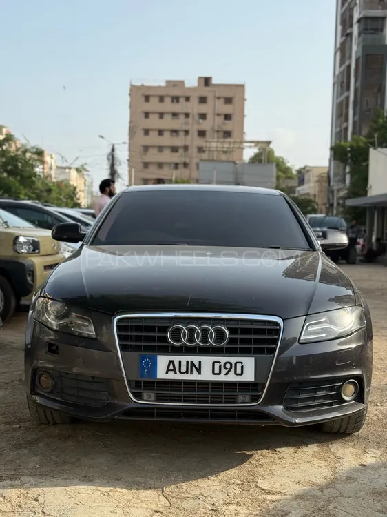 آوڈی اے 4 2010 for Sale in کراچی Image-1