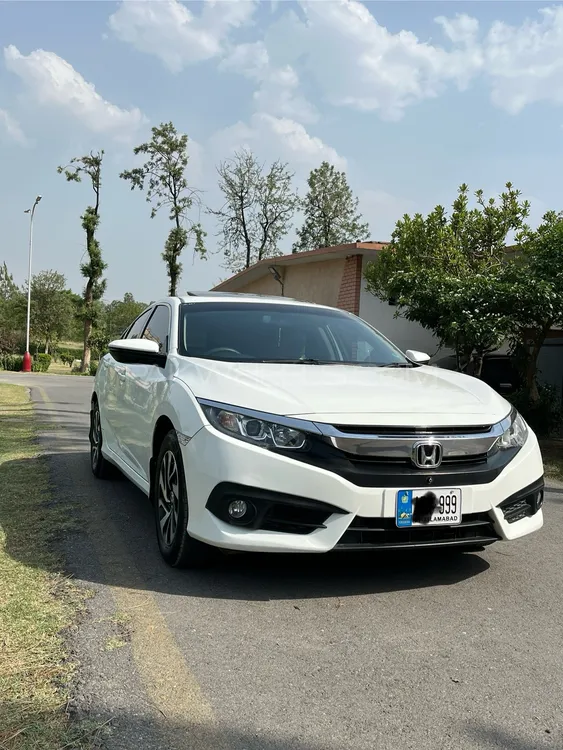 Honda Civic 2017 for Sale in Kamra Image-1