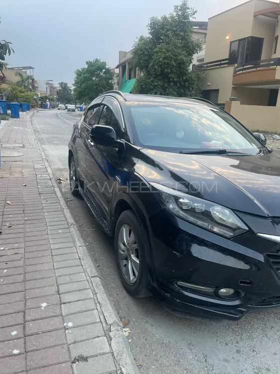 Honda Vezel 2014 for Sale in Islamabad Image-1