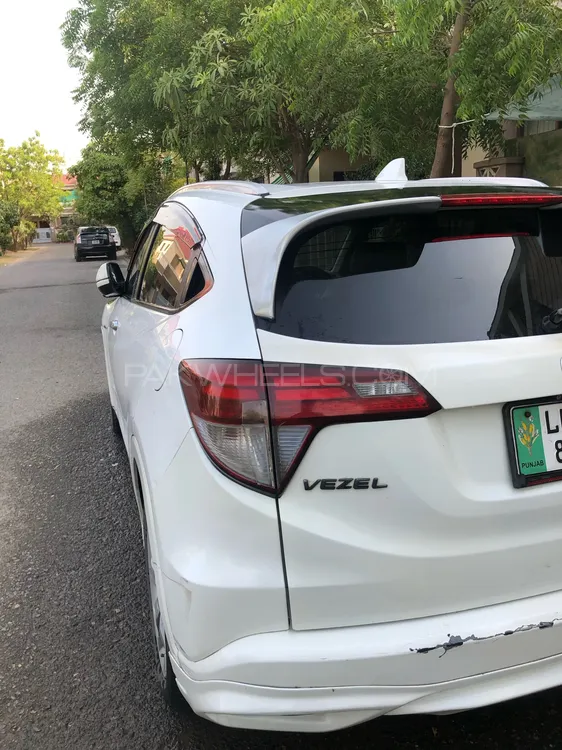 Honda Vezel 2013 for Sale in Lahore Image-1