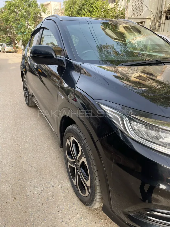 Honda Vezel 2019 for Sale in Karachi Image-1
