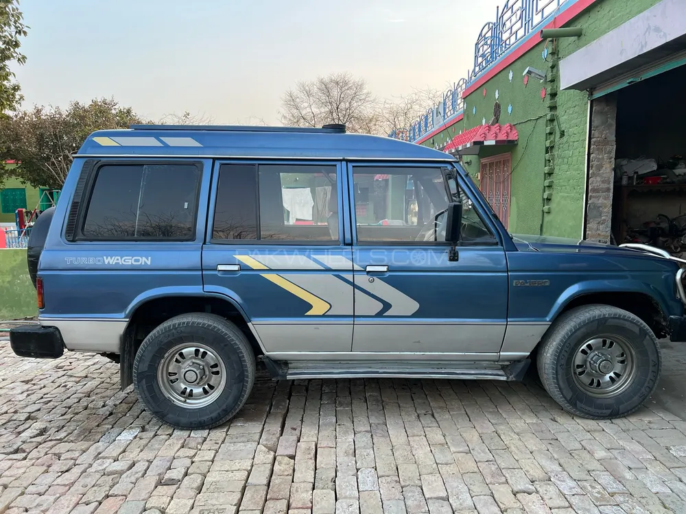 Mitsubishi Pajero 1990 for Sale in Khushab Image-1
