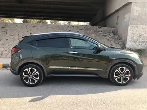 Honda Vezel Hybrid Z 2013 for Sale