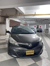 Toyota Vitz F 1.0 2012 for Sale