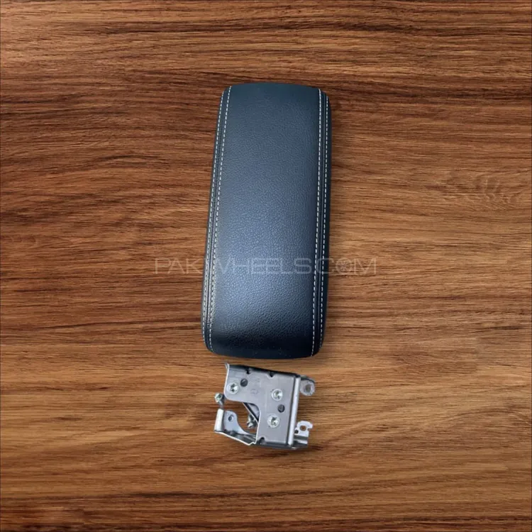 Toyota Aqua Armrest Image-1