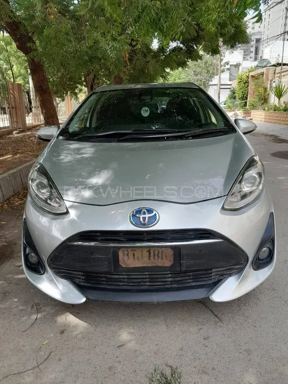 Toyota Aqua 2017 for Sale in Karachi Image-1