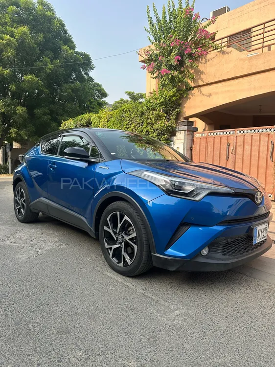 Toyota C-HR 2017 for Sale in Lahore Image-1