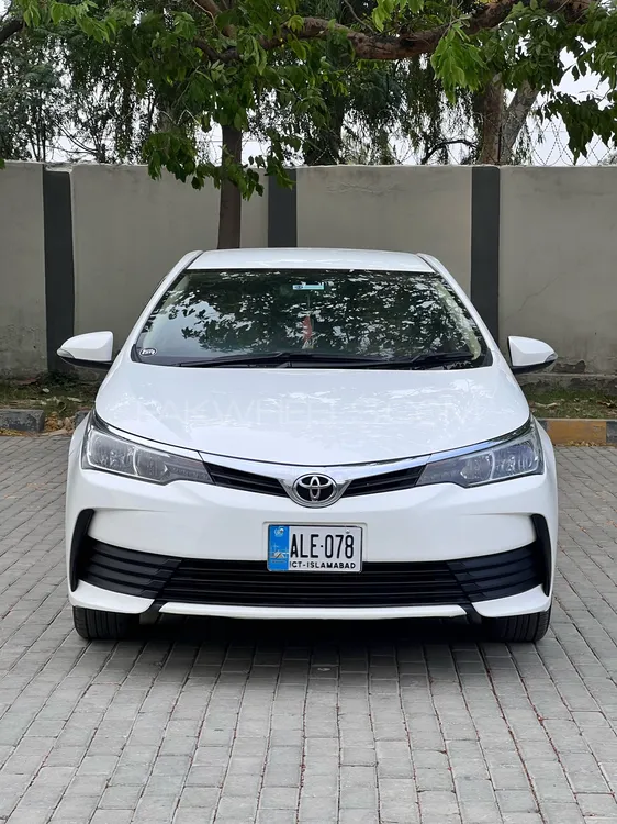 Toyota Corolla 2020 for Sale in Nowshera Image-1