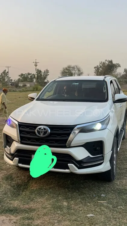 Toyota Fortuner 2020 for Sale in Gujrat Image-1