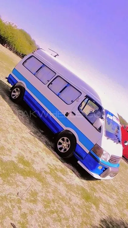 Toyota Hiace 2012 for Sale in Karachi Image-1