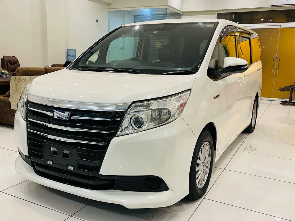 Toyota Noah 2015 for Sale in Karachi Image-1