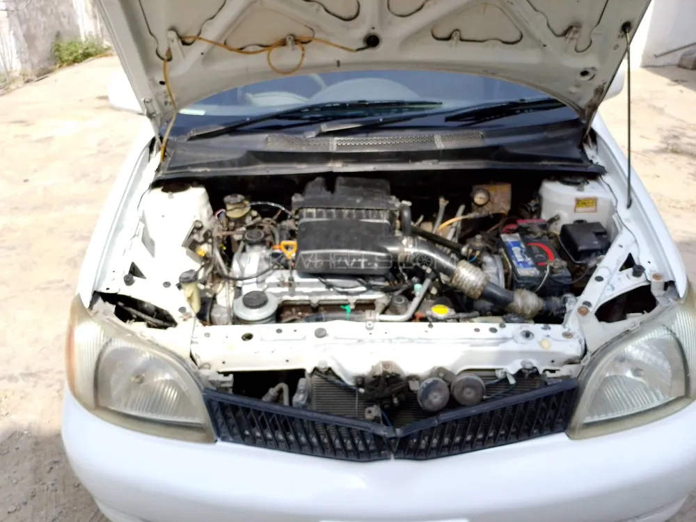 Toyota Platz 2000 for Sale in Mardan Image-1