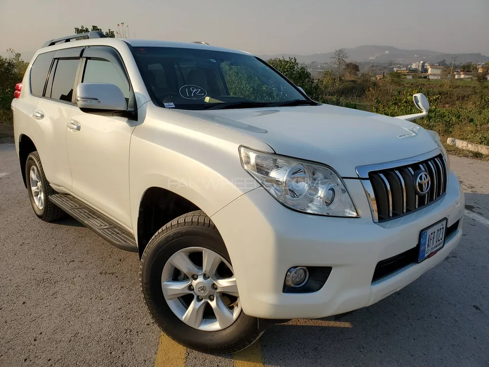 Toyota Prado 2011 for Sale in Chak Shahzad Image-1