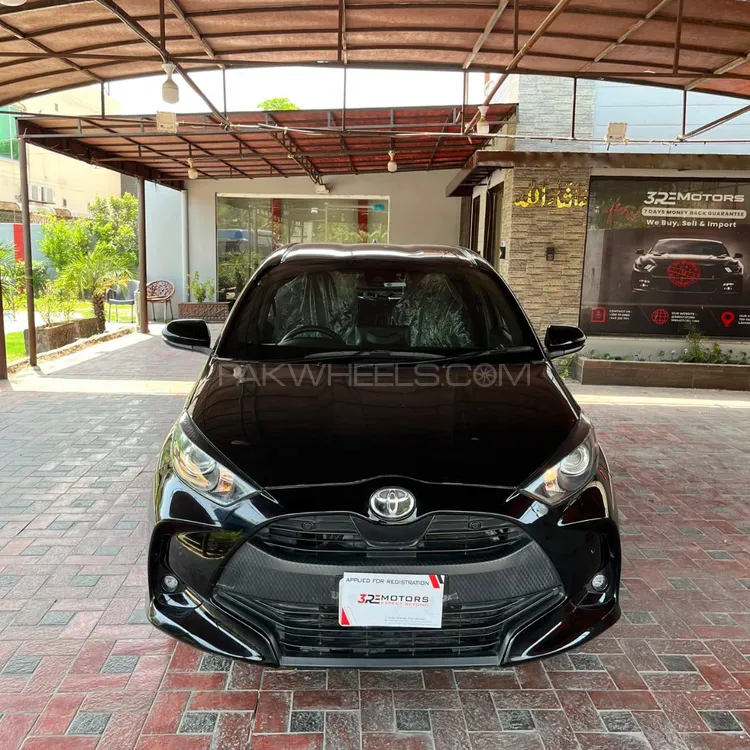 Toyota Yaris Hatchback 2020 for Sale in Lahore Image-1