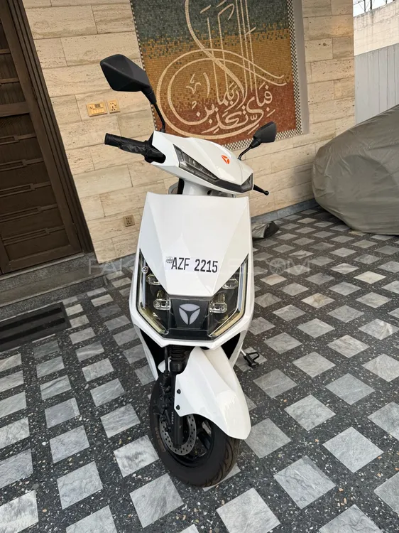 Yadea T5 2025 for Sale Image-1