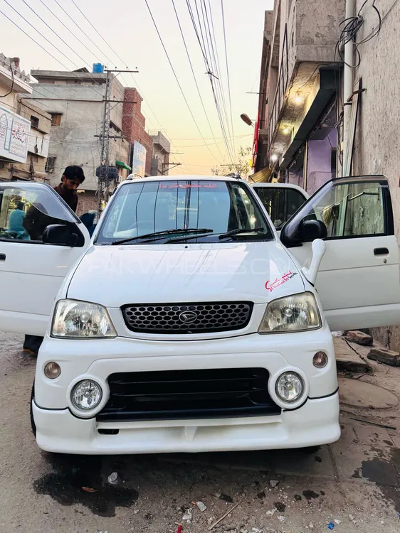Daihatsu Terios Kid 2000 for Sale in Lahore Image-1