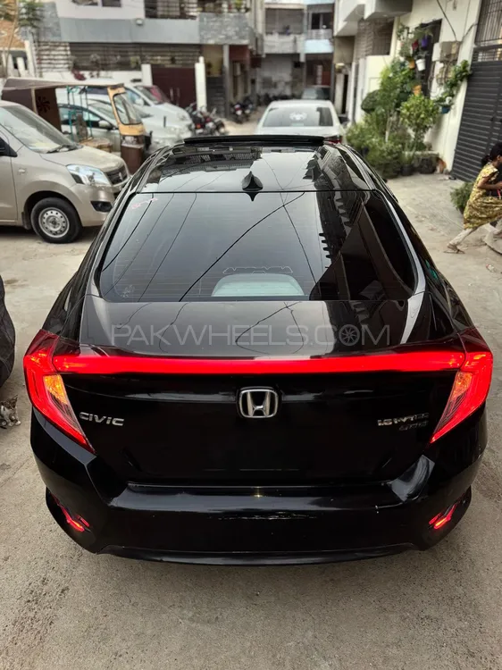 Honda Civic 2017 for Sale in Karachi Image-1