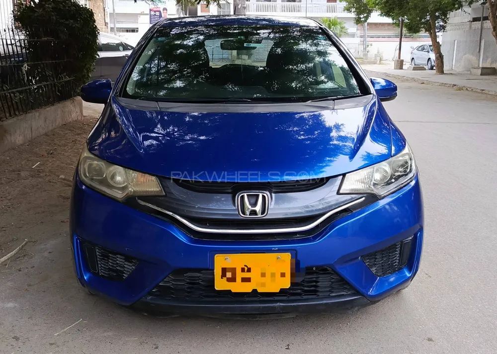 Honda Fit 2016 for Sale in Karachi Image-1