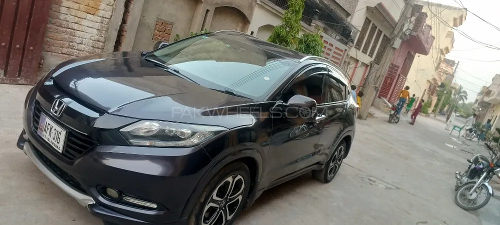 Honda Vezel 2014 for Sale in Sialkot Image-1