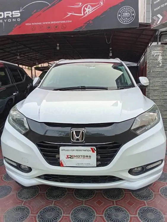 Honda Vezel 2015 for Sale in Lahore Image-1