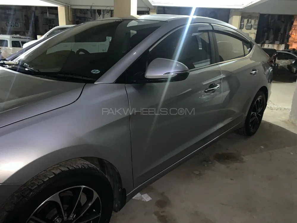 Hyundai Elantra 2022 for Sale in Karachi Image-1