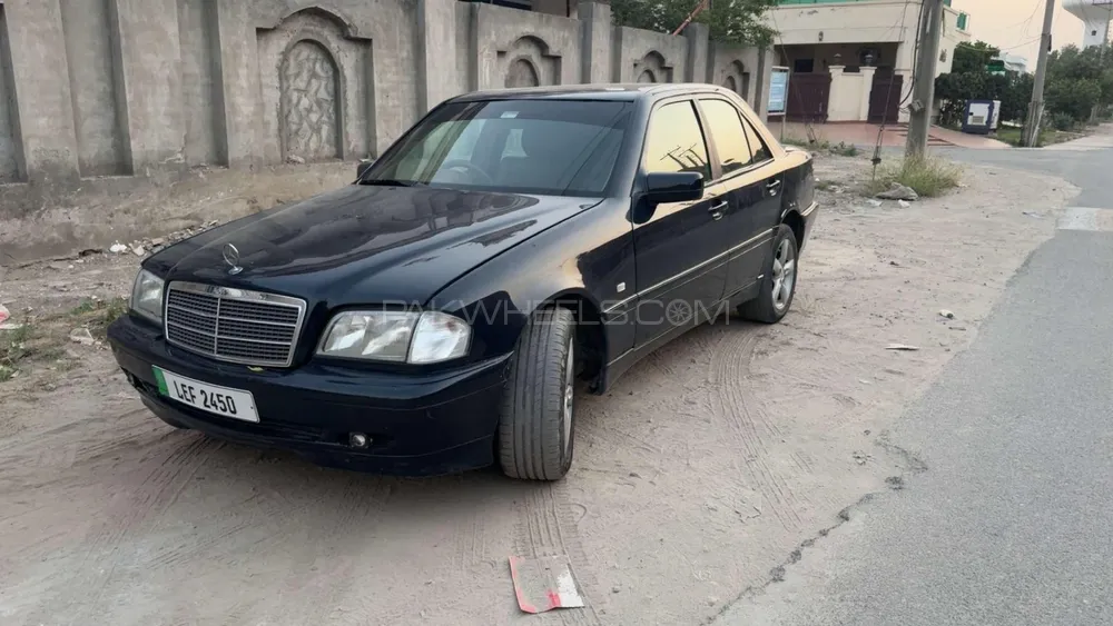 Mercedes Benz C Class 1999 for Sale in Lahore Image-1