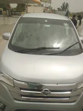 Nissan Dayz Highway Star G 2016 for Sale