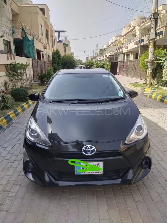 Toyota Aqua 2015 for Sale in Okara Image-1