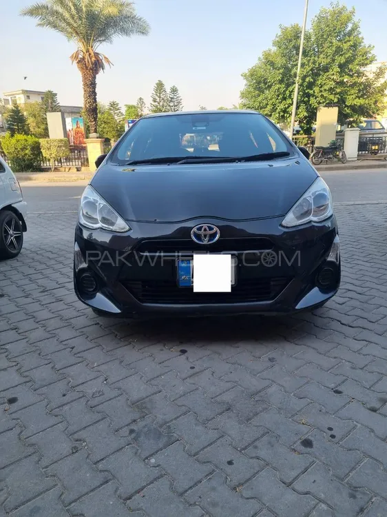 Toyota Aqua 2016 for Sale in Islamabad Image-1