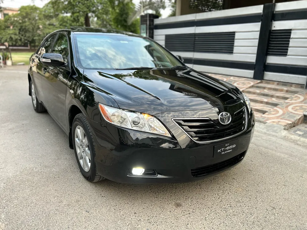 Toyota Camry 2006 for Sale in Lahore Image-1