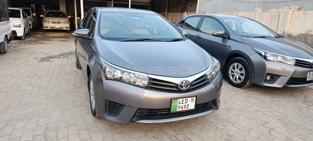 Toyota Corolla 2015 for Sale in Abbottabad Image-1