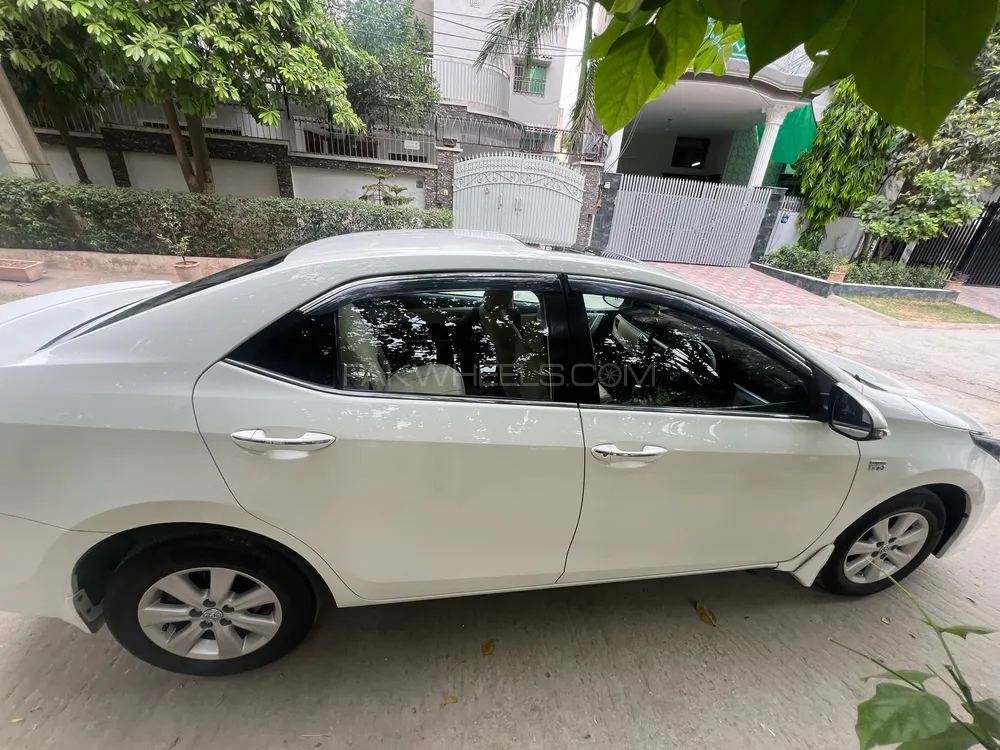 Toyota Corolla 2015 for Sale in Rawalpindi Image-1