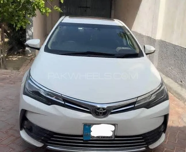 Toyota Corolla 2018 for Sale in Kohat Image-1