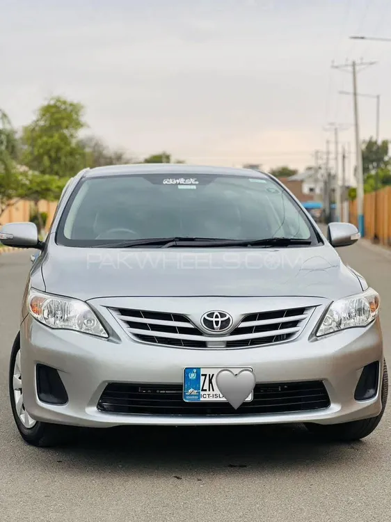 Toyota Corolla 2013 for Sale in Islamabad Image-1