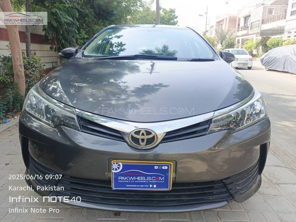 Toyota Corolla 2017 for Sale in Karachi Image-1