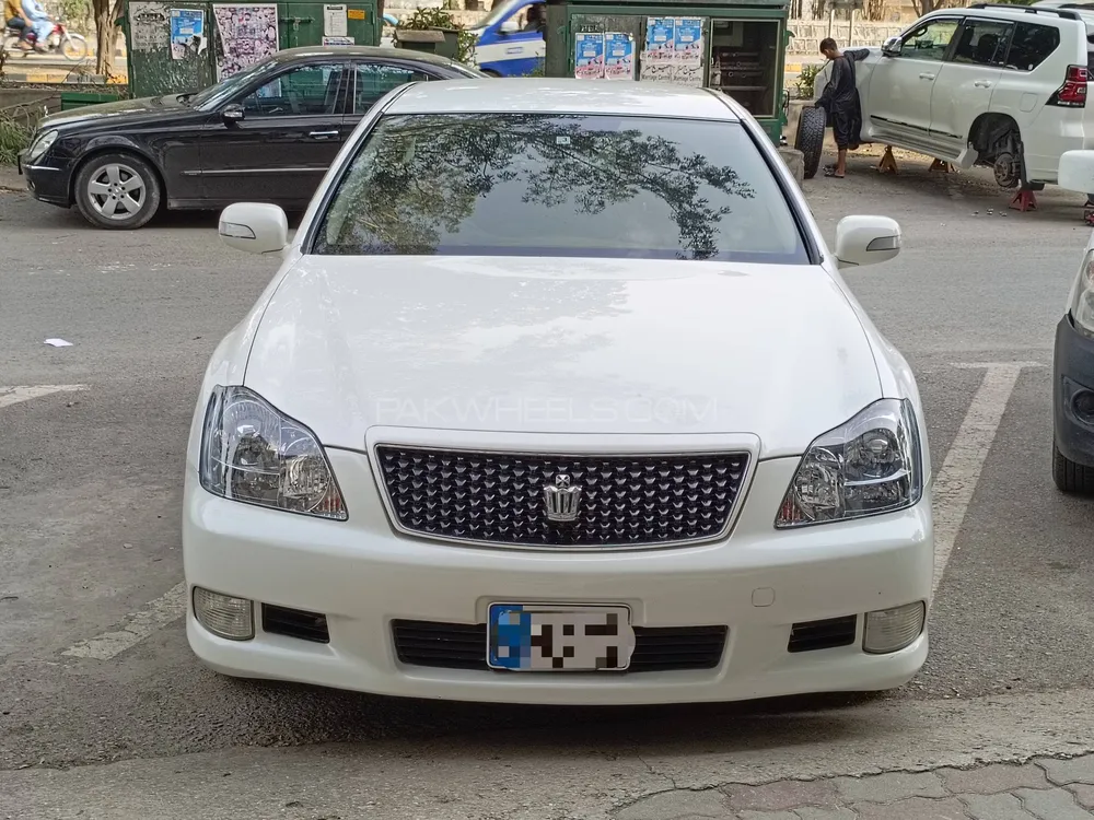 Toyota Crown 2007 for Sale in Islamabad Image-1