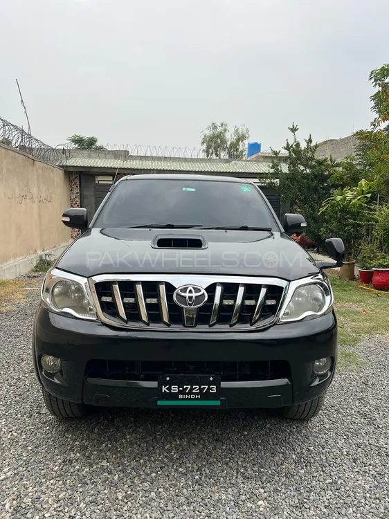 Toyota Hilux 2007 for Sale in Islamabad Image-1