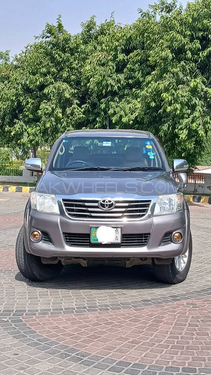 Toyota Hilux 2015 for Sale in Lahore Image-1